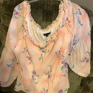Brand New!  Beautiful Off-the-Shoulder Flower Top